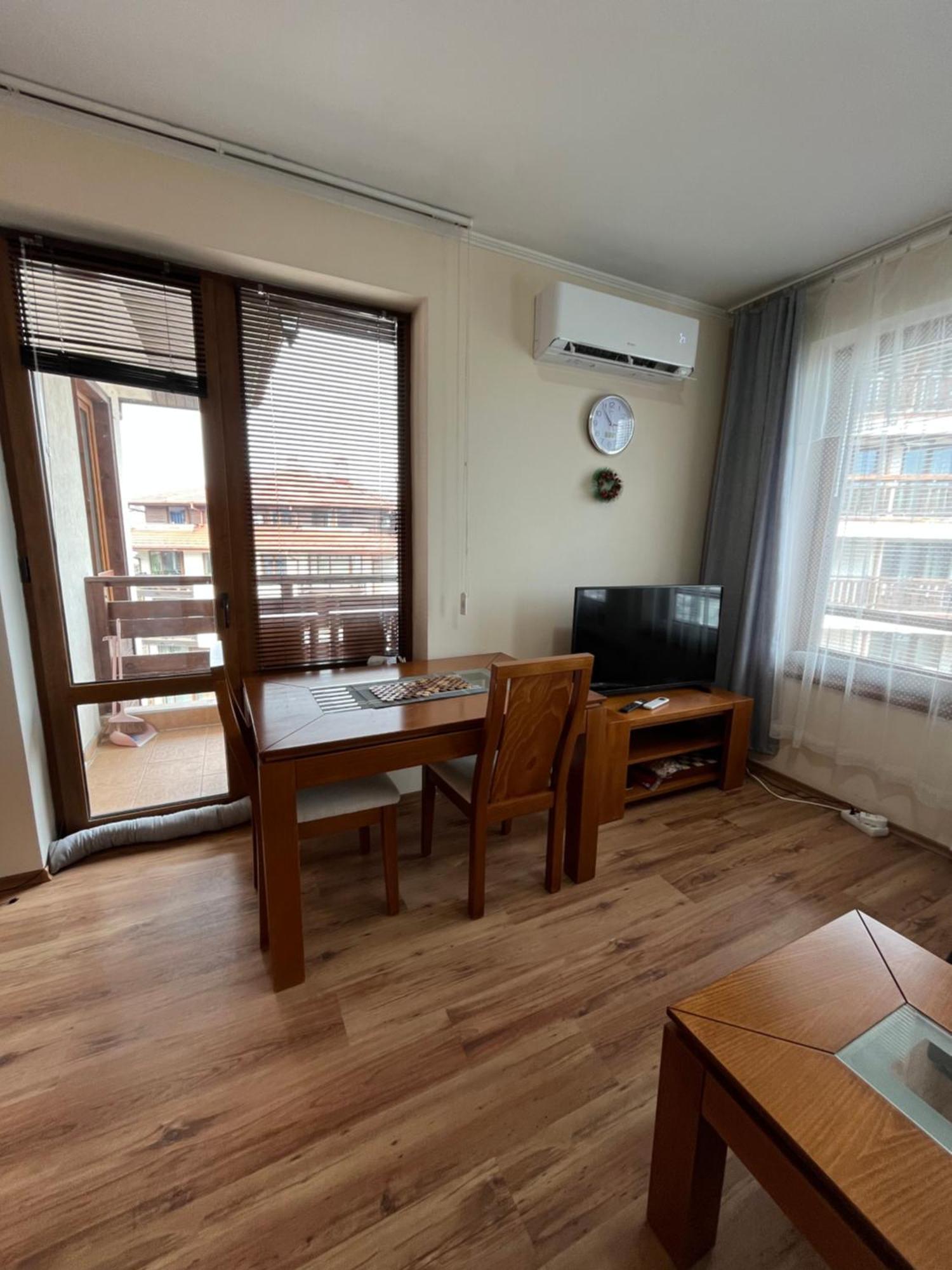 Ski Zone At Gondola, Warm And Cosy, Wifi, Ac, Netflix, Perfect One Bedroom Appartment, Beautiful View Bansko Exteriör bild